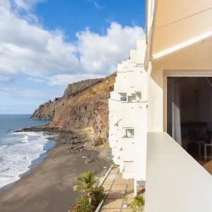 https://beachfront-little-paradise.tenerifehoteles.net