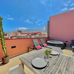 https://aromas-suites-apartments.in-canary-islands.com